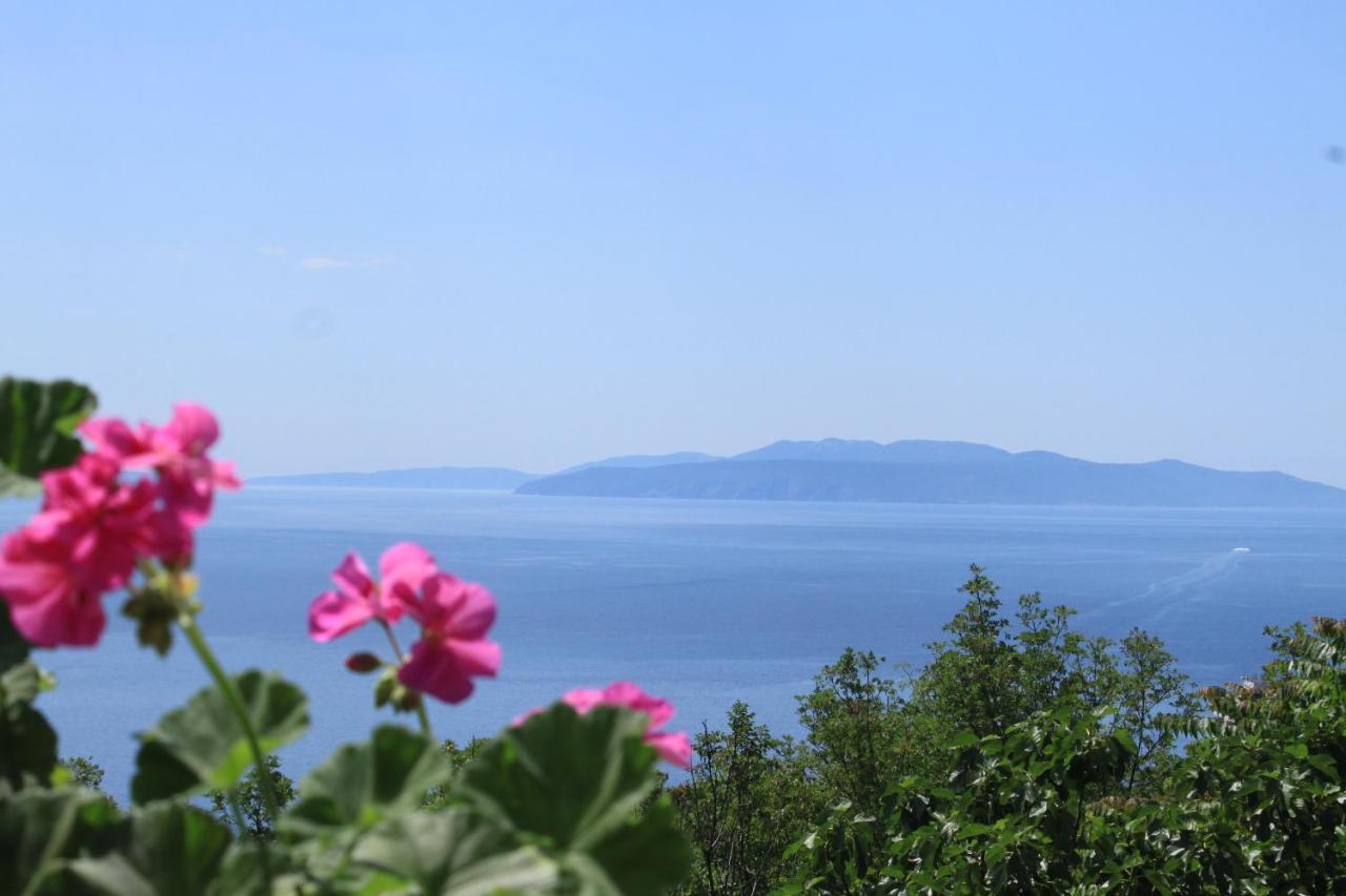 Apartments With A Parking Space Opatija - Pobri, Opatija - 7813 Матули Екстериор снимка