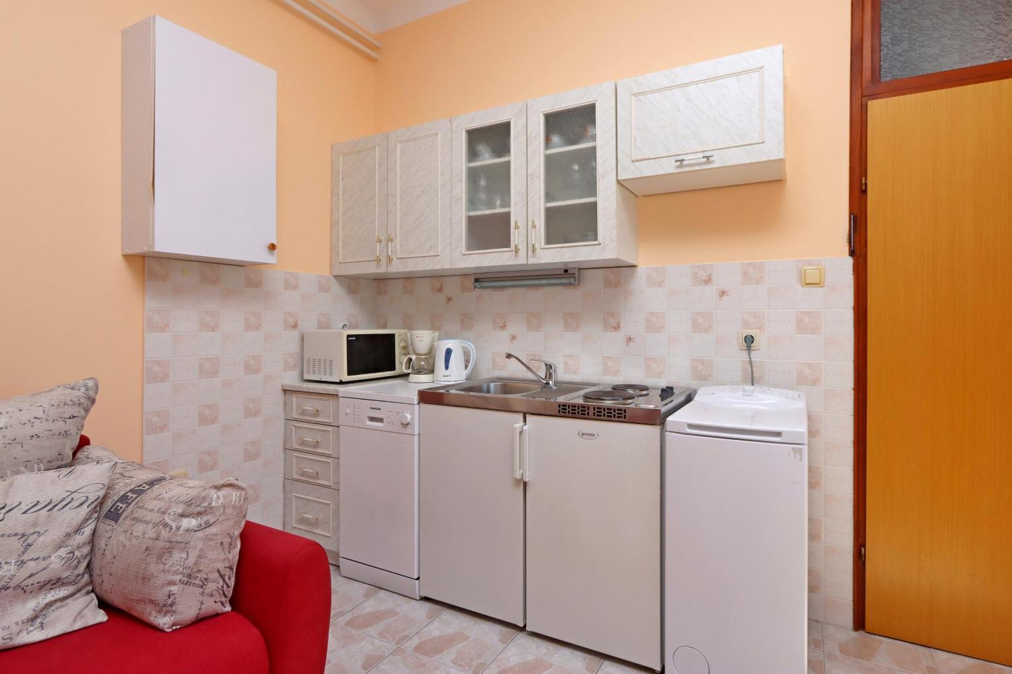 Apartments With A Parking Space Opatija - Pobri, Opatija - 7813 Матули Екстериор снимка