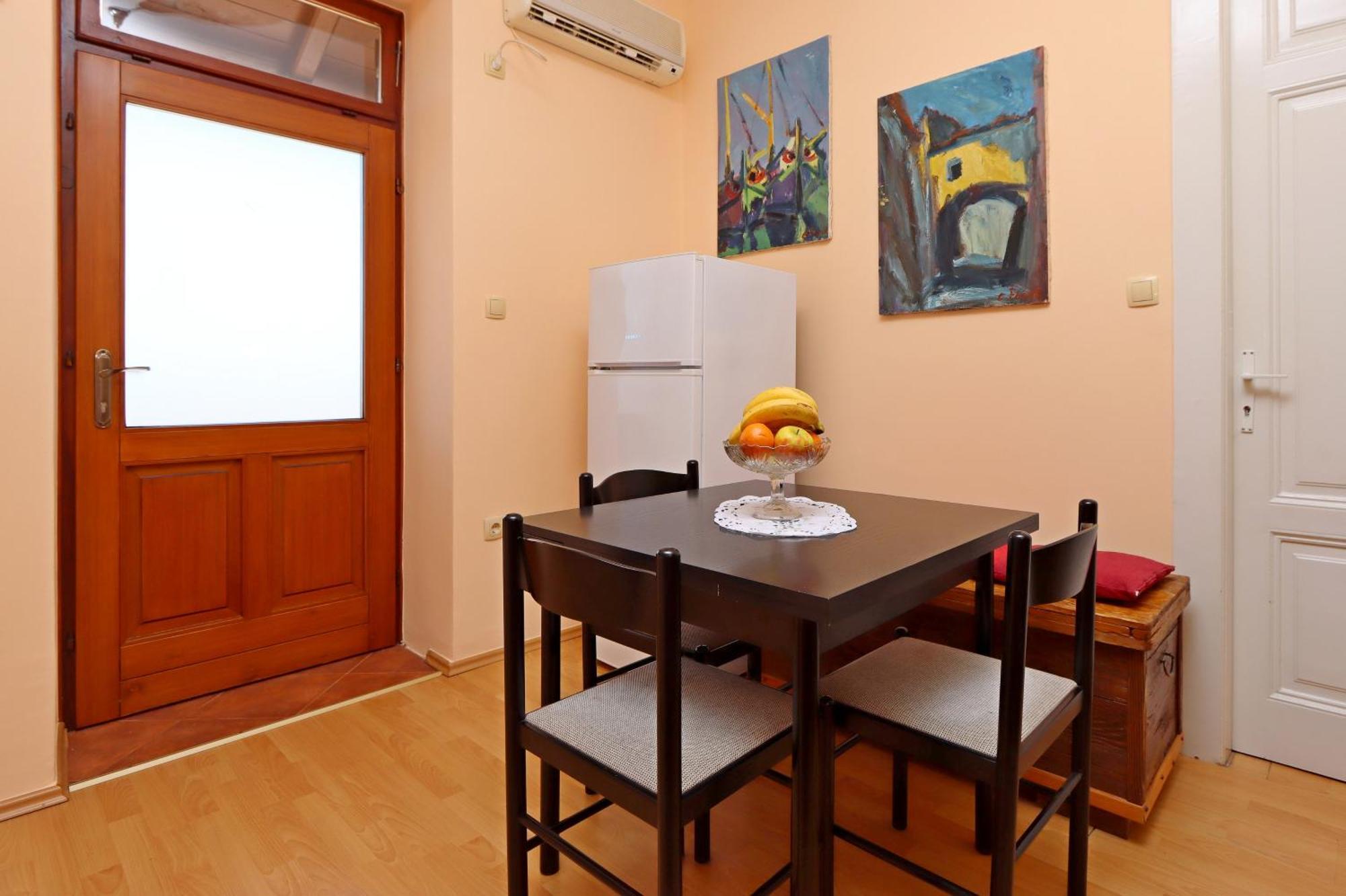 Apartments With A Parking Space Opatija - Pobri, Opatija - 7813 Матули Екстериор снимка